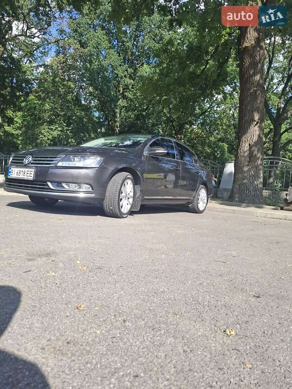 Седан Volkswagen Passat 2011 в Полтаві