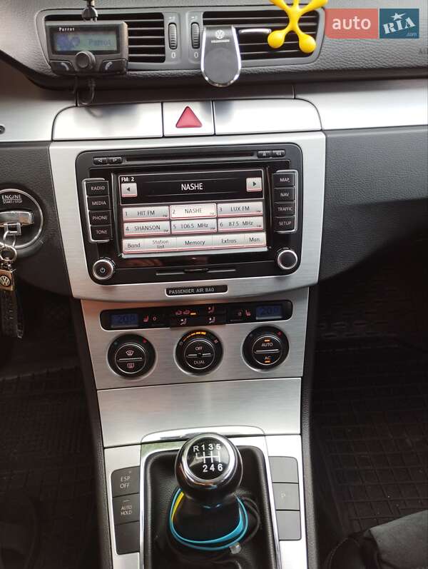 Универсал Volkswagen Passat 2008 в Киеве
