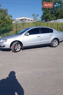 Седан Volkswagen Passat 2008 в Ужгороді