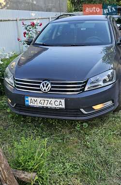 Универсал Volkswagen Passat 2012 в Киеве