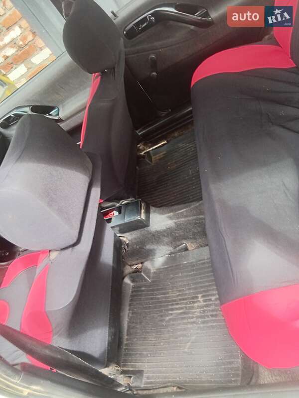 Універсал Volkswagen Passat 1994 в Іваничах