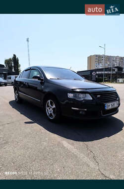 Седан Volkswagen Passat 2006 в Одессе