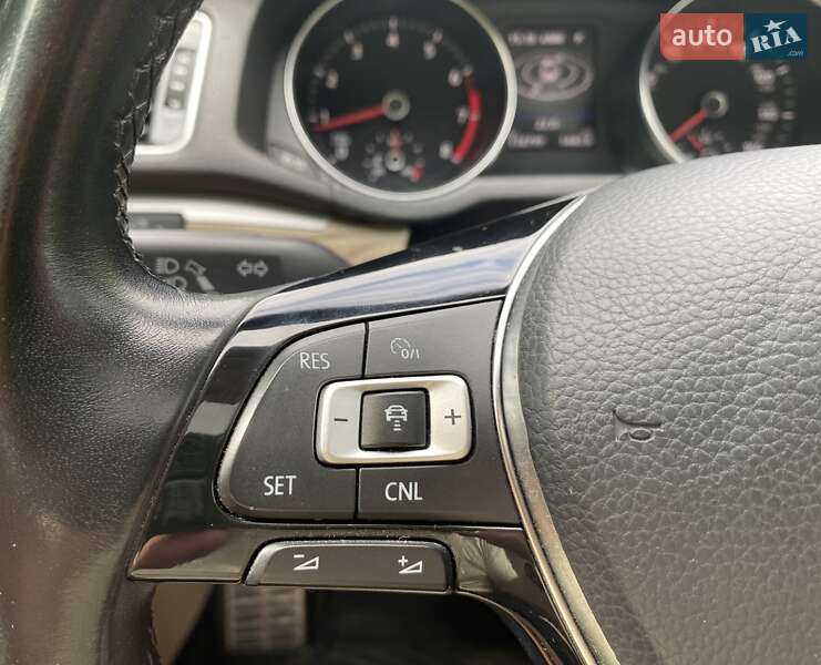 Седан Volkswagen Passat 2016 в Львове фото 20 Седан Volkswagen Passat 2016 в Львове