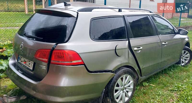 Универсал Volkswagen Passat 2013 в Верхнем Водяном