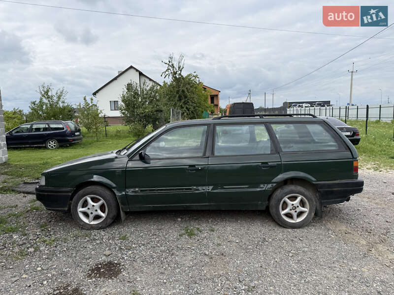 Універсал Volkswagen Passat 1990 в Львові