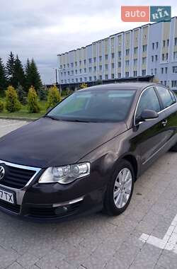 Седан Volkswagen Passat 2009 в Мостиській