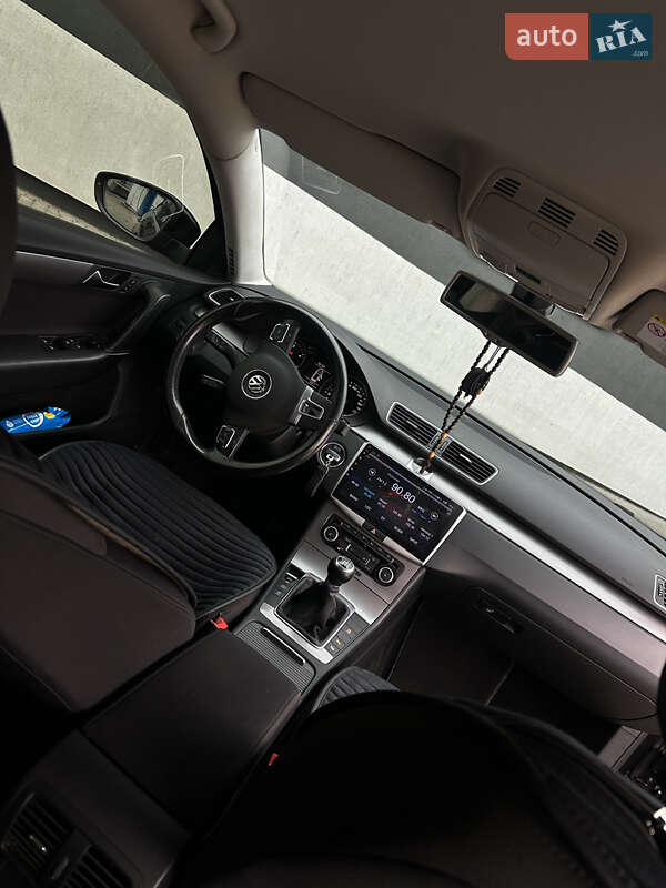 Универсал Volkswagen Passat 2011 в Тернополе