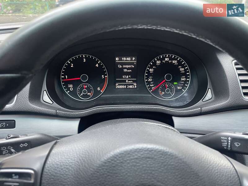 Volkswagen Passat 2013