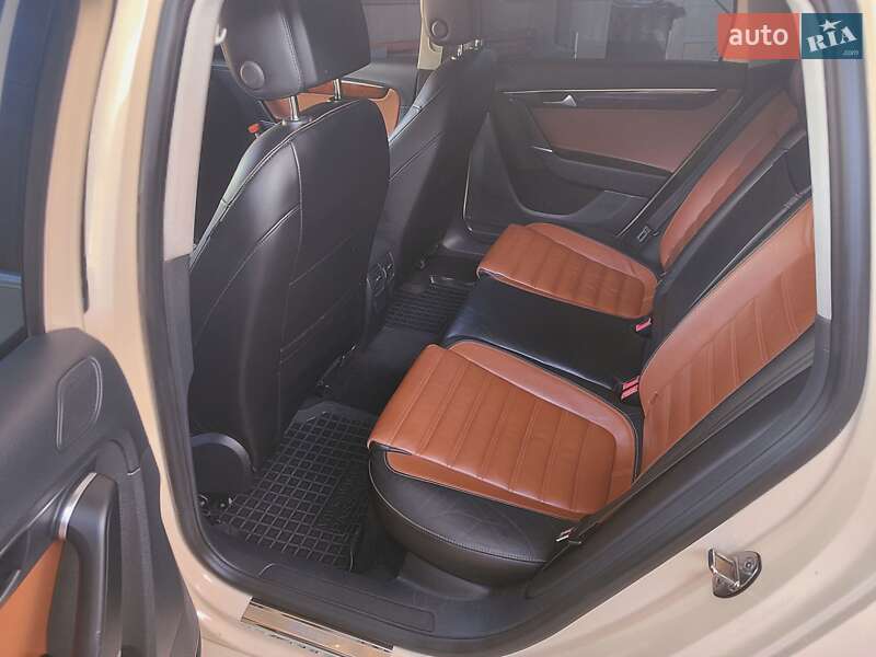 Универсал Volkswagen Passat 2013 в Умани