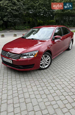 Седан Volkswagen Passat 2014 в Львові