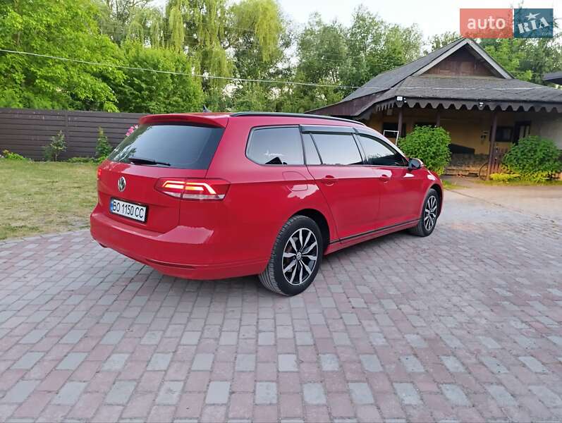Універсал Volkswagen Passat 2015 в Монастириській