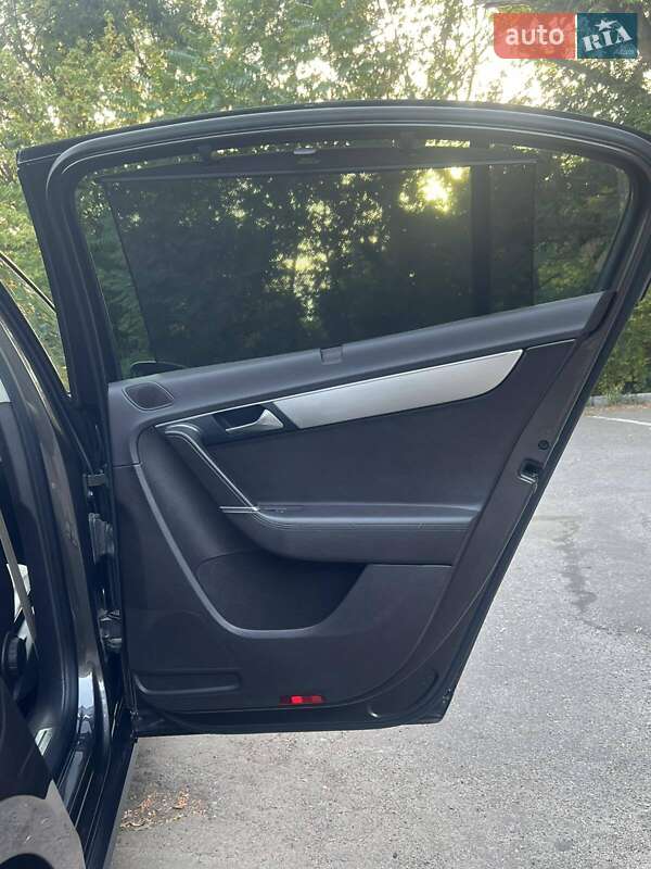 Седан Volkswagen Passat 2013 в Дніпрі фото 6 Седан Volkswagen Passat 2013 в Дніпрі