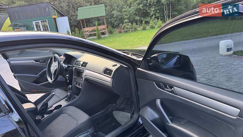 Седан Volkswagen Passat 2015 в Виннице