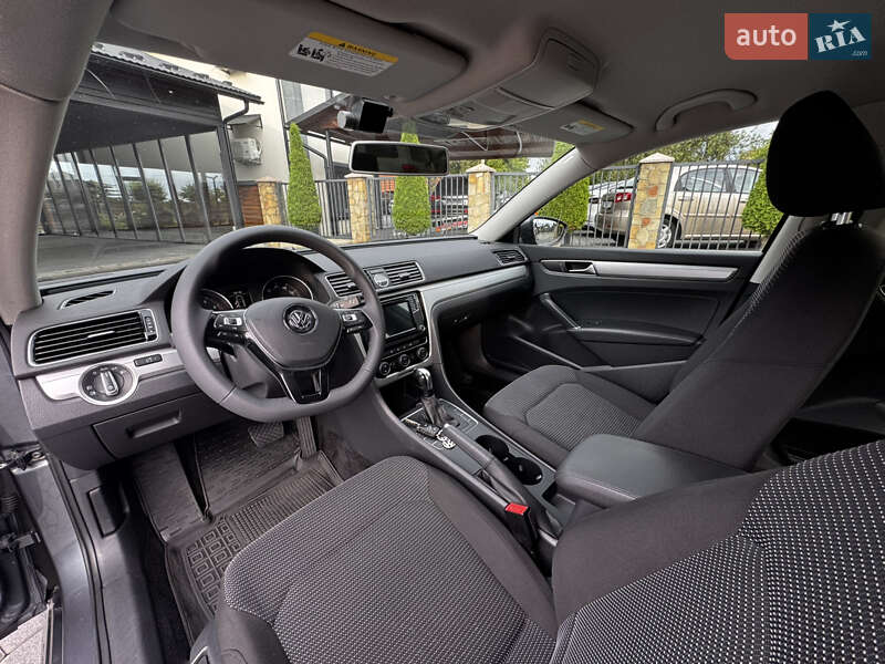 Седан Volkswagen Passat 2016 в Коломые