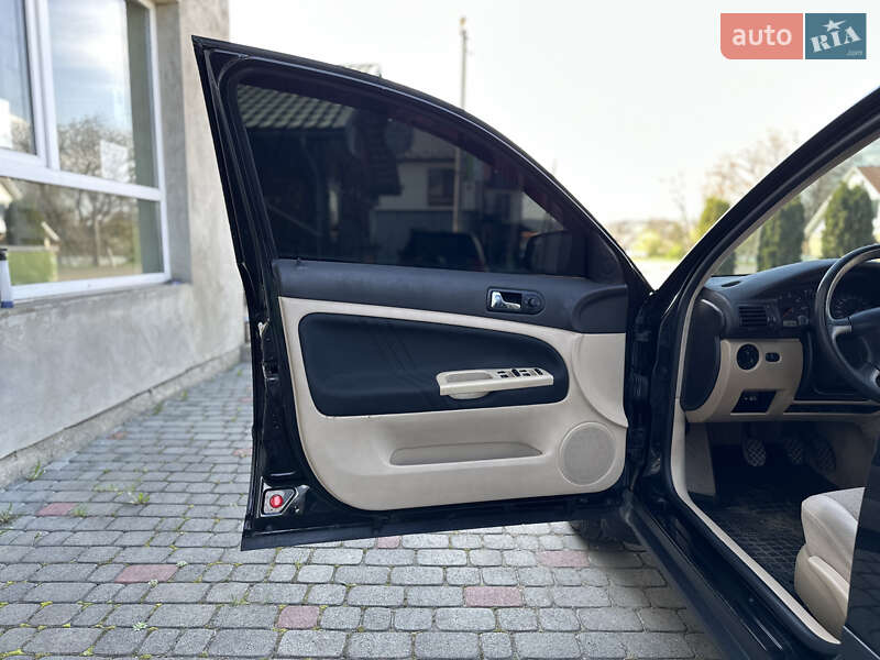 Седан Volkswagen Passat 2000 в Косове