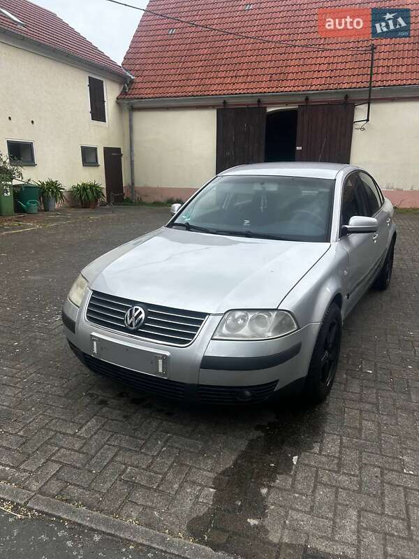Volkswagen Passat 2003