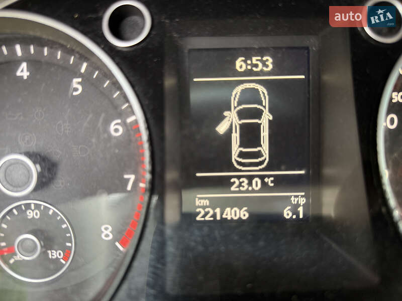 Седан Volkswagen Passat 2010 в Стрию