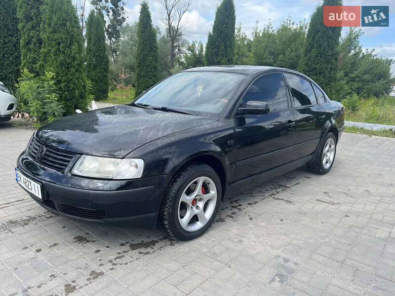 Седан Volkswagen Passat 1997 в Дубно