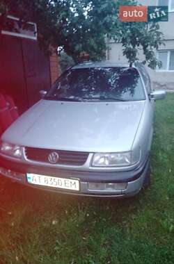 Универсал Volkswagen Passat 1996 в Тысменице