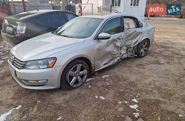 Седан Volkswagen Passat 2012 в Харкові