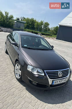 Седан Volkswagen Passat 2005 в Житомире