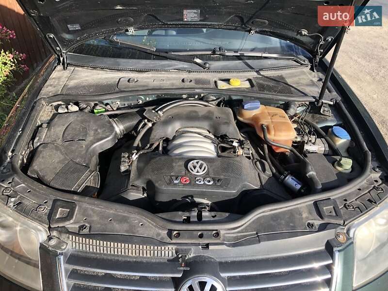 Седан Volkswagen Passat 2004 в Березному