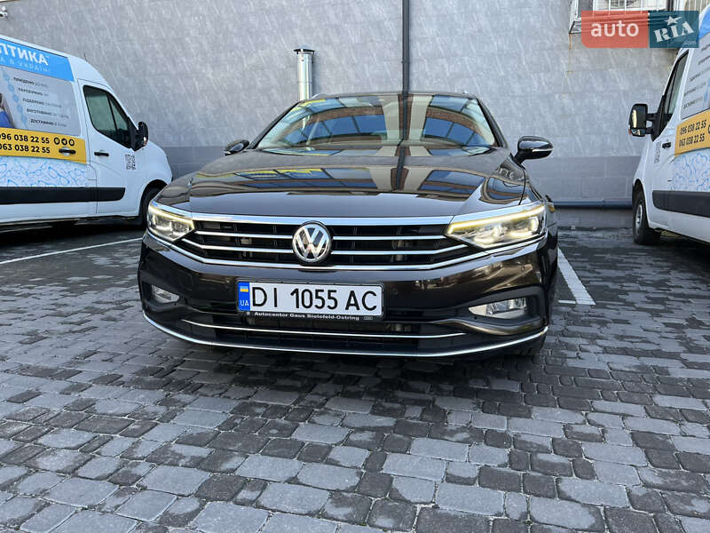 Универсал Volkswagen Passat 2019 в Киеве фото 11 Универсал Volkswagen Passat 2019 в Киеве