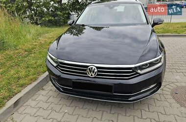 Универсал Volkswagen Passat 2017 в Львове