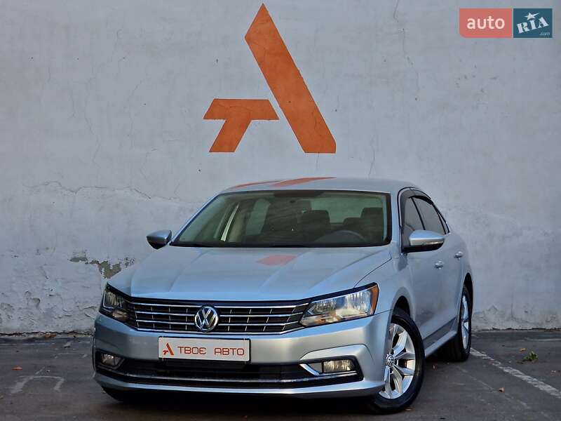 Седан Volkswagen Passat 2016 в Одессе