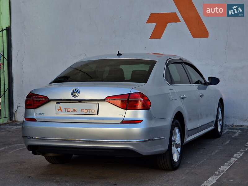 Седан Volkswagen Passat 2016 в Одессе