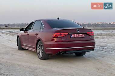 Седан Volkswagen Passat 2017 в Николаеве