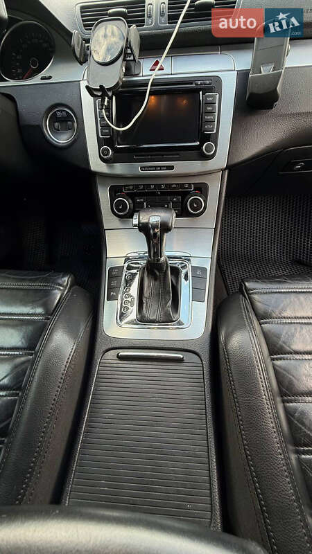 Универсал Volkswagen Passat 2010 в Коломые