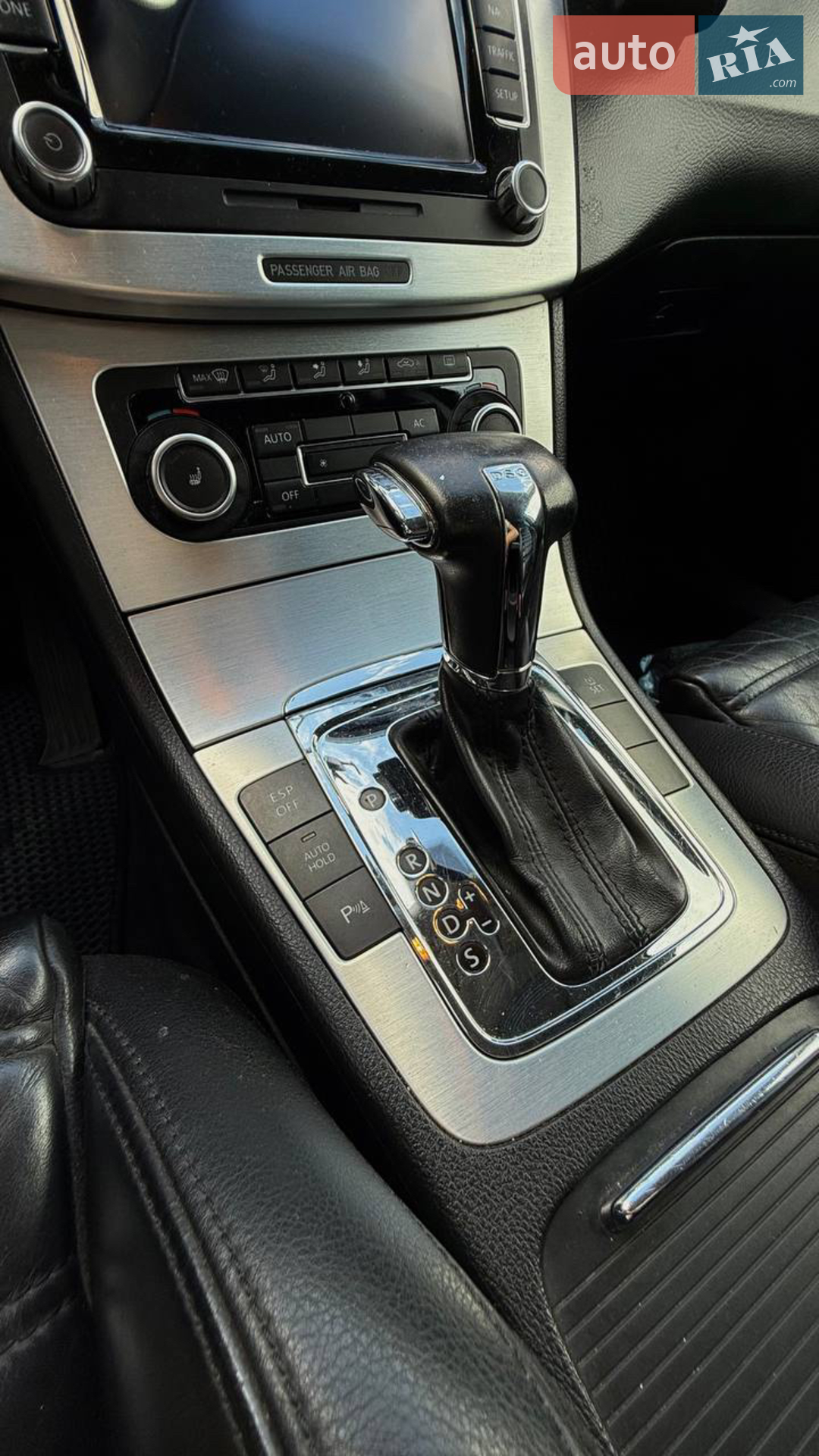 2010 Volkswagen Passat - мініатюра 16