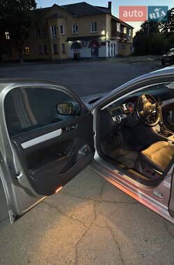 Седан Volkswagen Passat 2013 в 