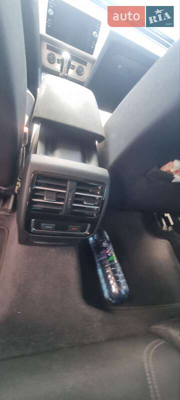 Универсал Volkswagen Passat 2018 в Львове фото 13 Универсал Volkswagen Passat 2018 в Львове