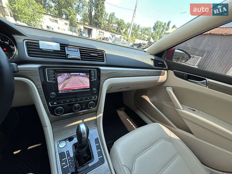 Седан Volkswagen Passat 2017 в Дніпрі
