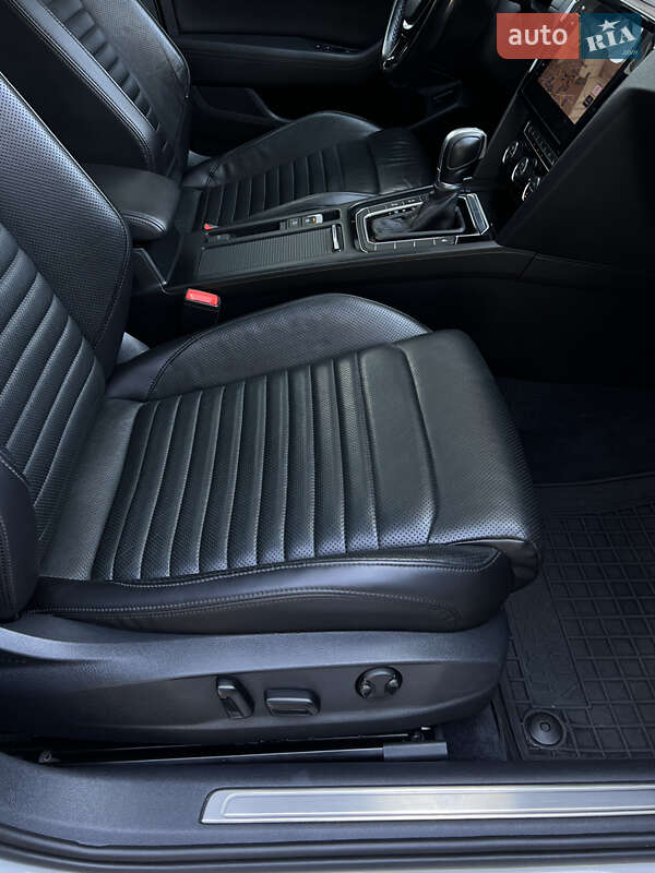 Седан Volkswagen Passat 2017 в Борщеве фото 20 Седан Volkswagen Passat 2017 в Борщеве