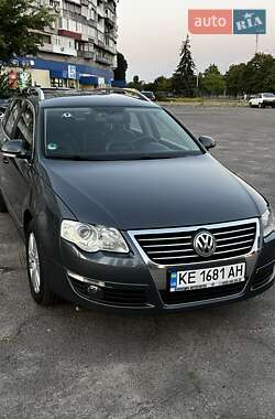 Универсал Volkswagen Passat 2009 в Каменском