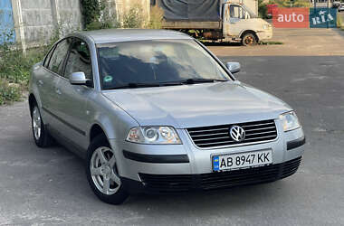 Седан Volkswagen Passat 2000 в Христиновке