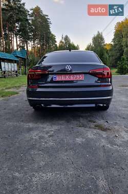 Седан Volkswagen Passat 2017 в 