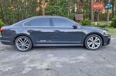 Седан Volkswagen Passat 2017 в 