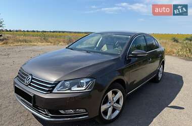 Седан Volkswagen Passat 2012 в Одесі