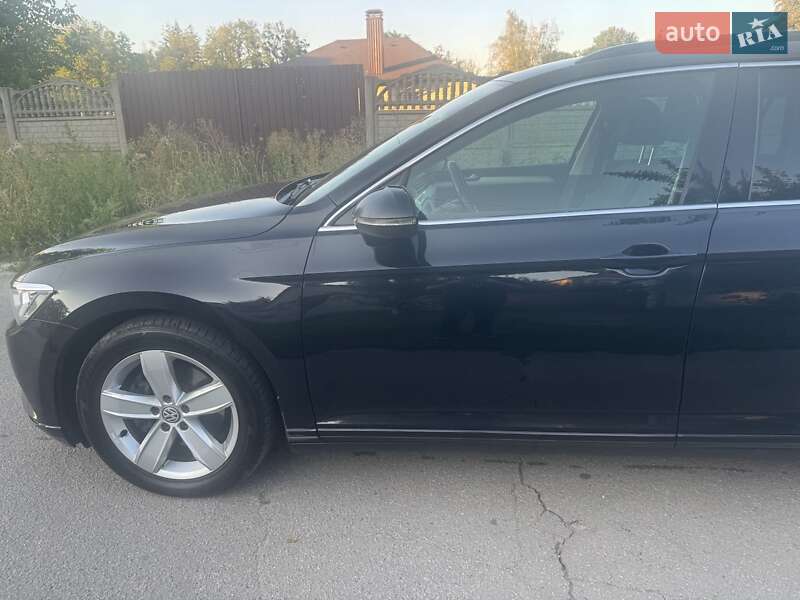 Универсал Volkswagen Passat 2015 в Харькове