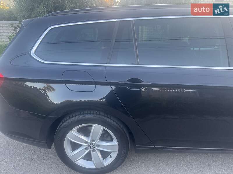 Универсал Volkswagen Passat 2015 в Харькове