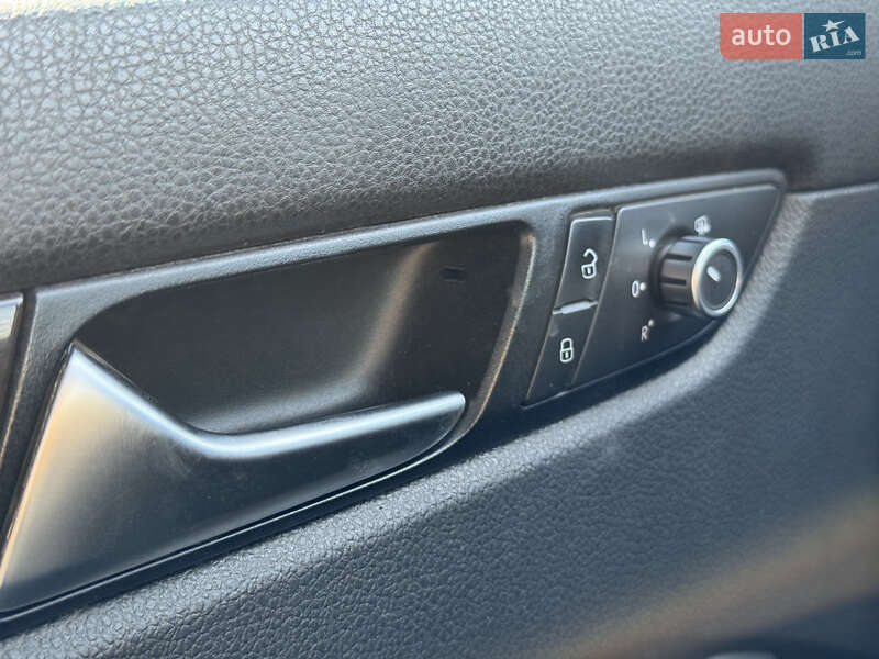 Седан Volkswagen Passat 2014 в Чорткове