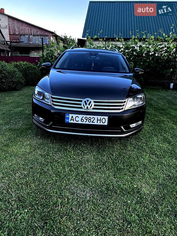Універсал Volkswagen Passat 2014 в Луцьку