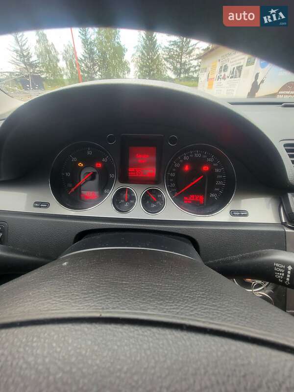 Универсал Volkswagen Passat 2008 в Ивано-Франковске