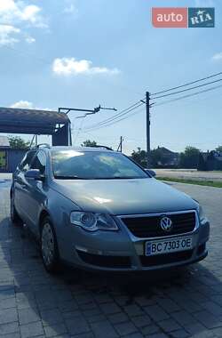 Универсал Volkswagen Passat 2010 в Бродах