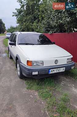 Универсал Volkswagen Passat 1991 в Попельне