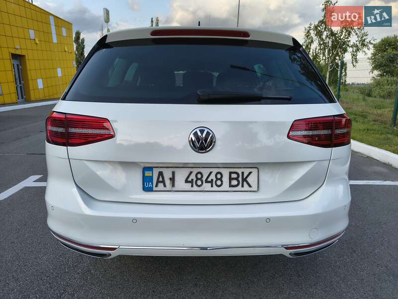 Универсал Volkswagen Passat 2017 в Киеве